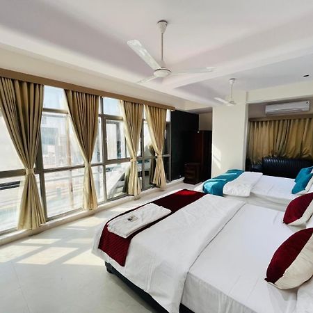 Hotel Royal Sky Morbi Exterior foto